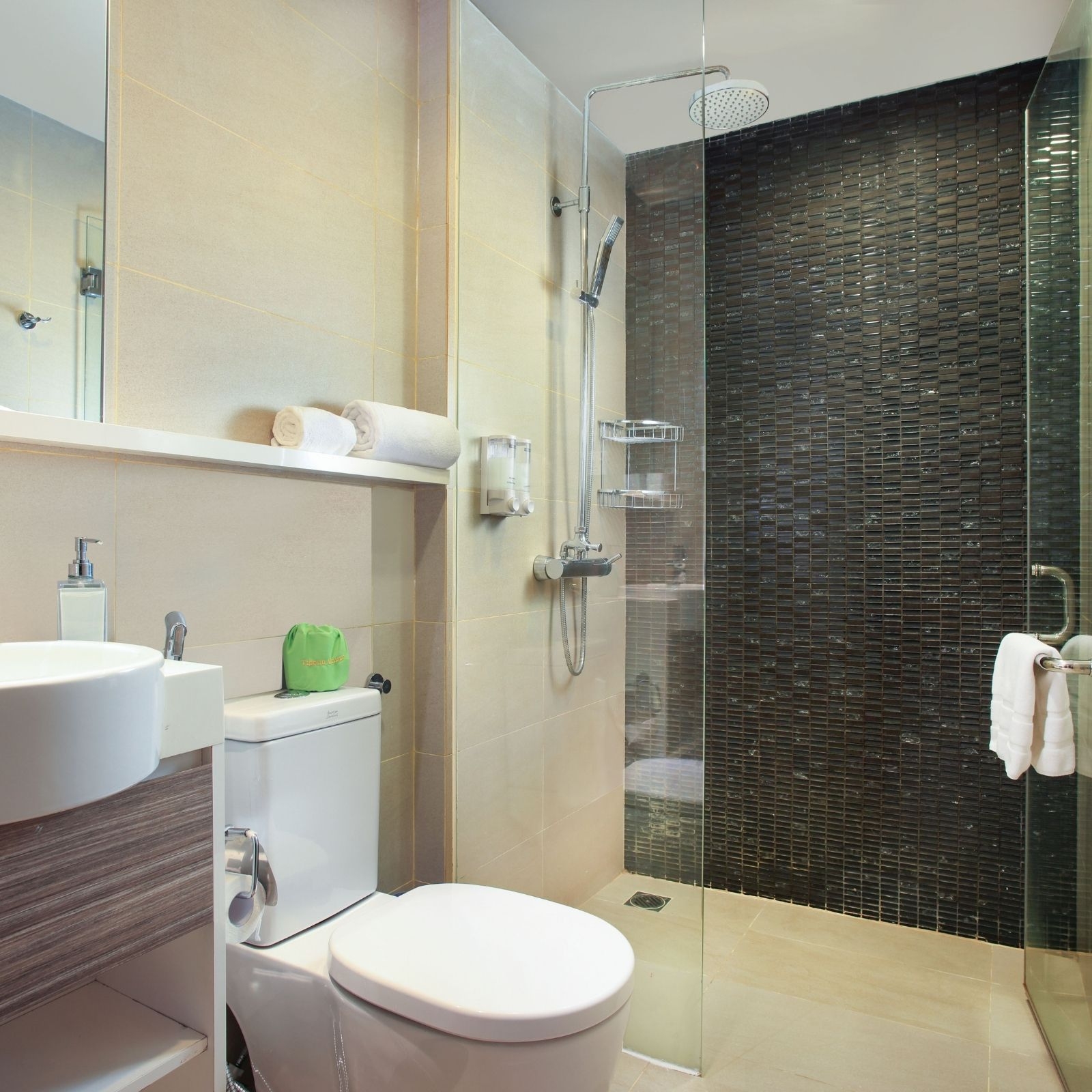 Two Bedroom Ocean View Suite Queen